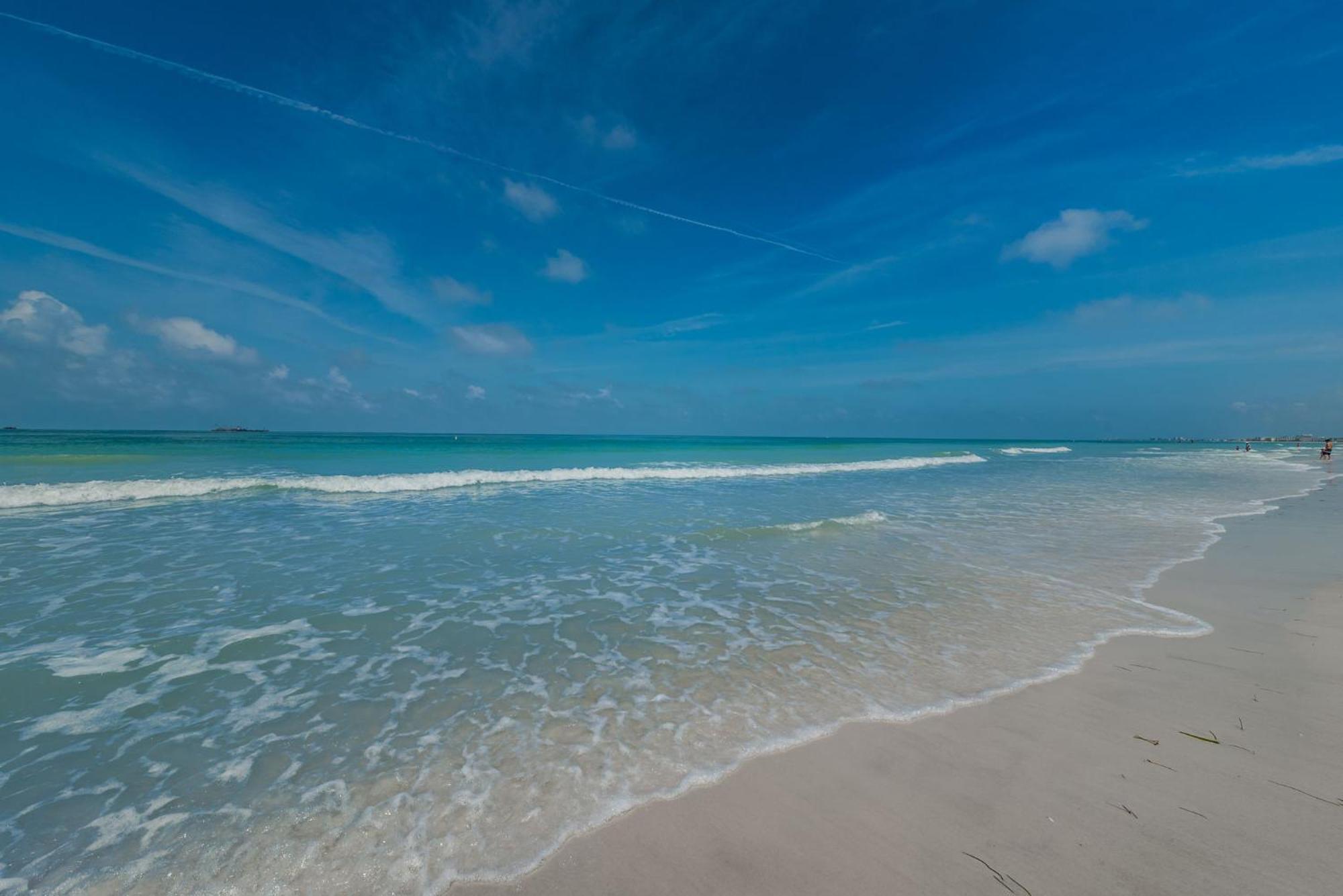 Intercoastal Beach Suite Clearwater Eksteriør billede