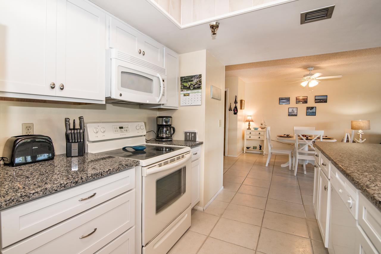 Intercoastal Beach Suite Clearwater Eksteriør billede